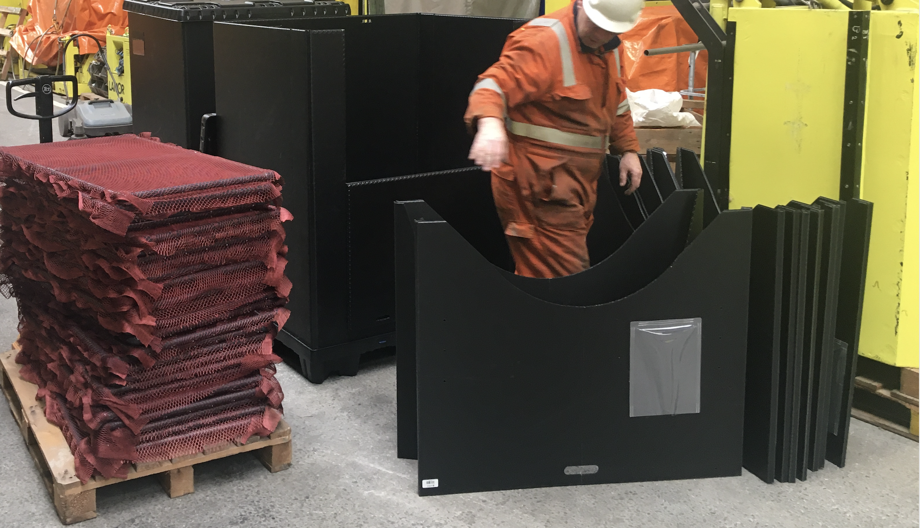 Nieuw ontwerp netbodemhokken